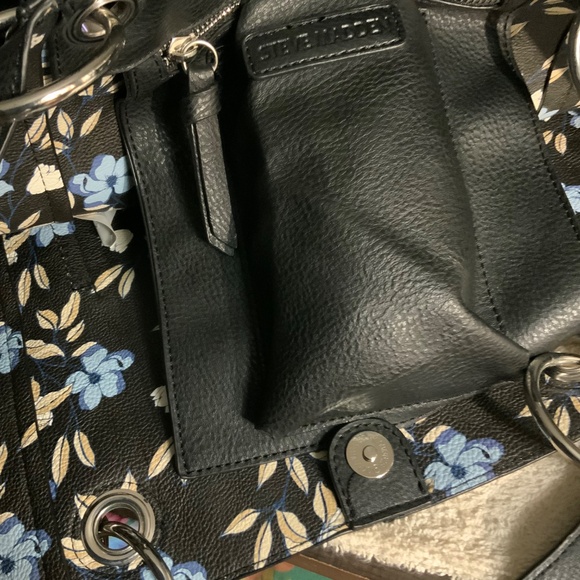 Steve Madden Large Hobo Tote - Picture 7 of 8